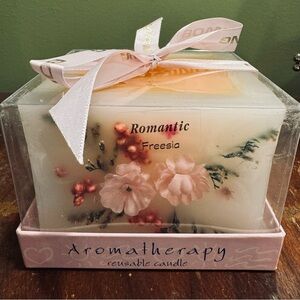💐 Vintage Aromatherapy Candle – Romantic Freesia
